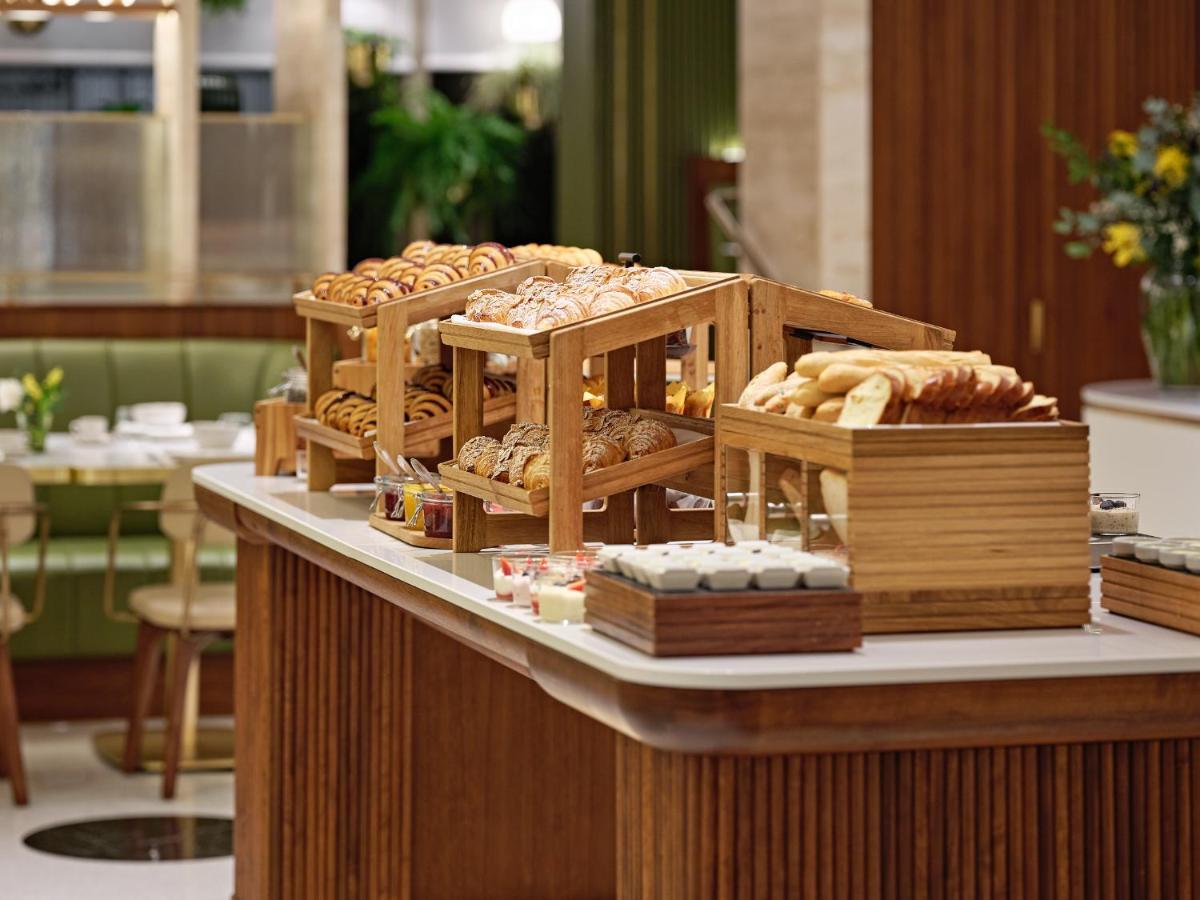 Hilton On Park Lane 5* Londra